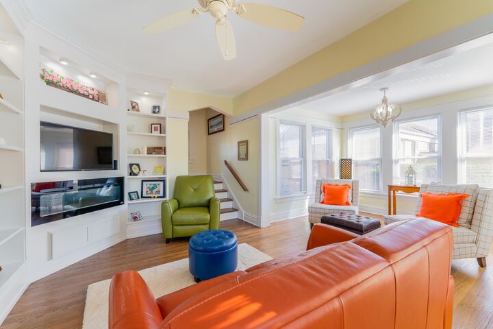 Property Photo:  3827 Hollywood Avenue  IL 60513 