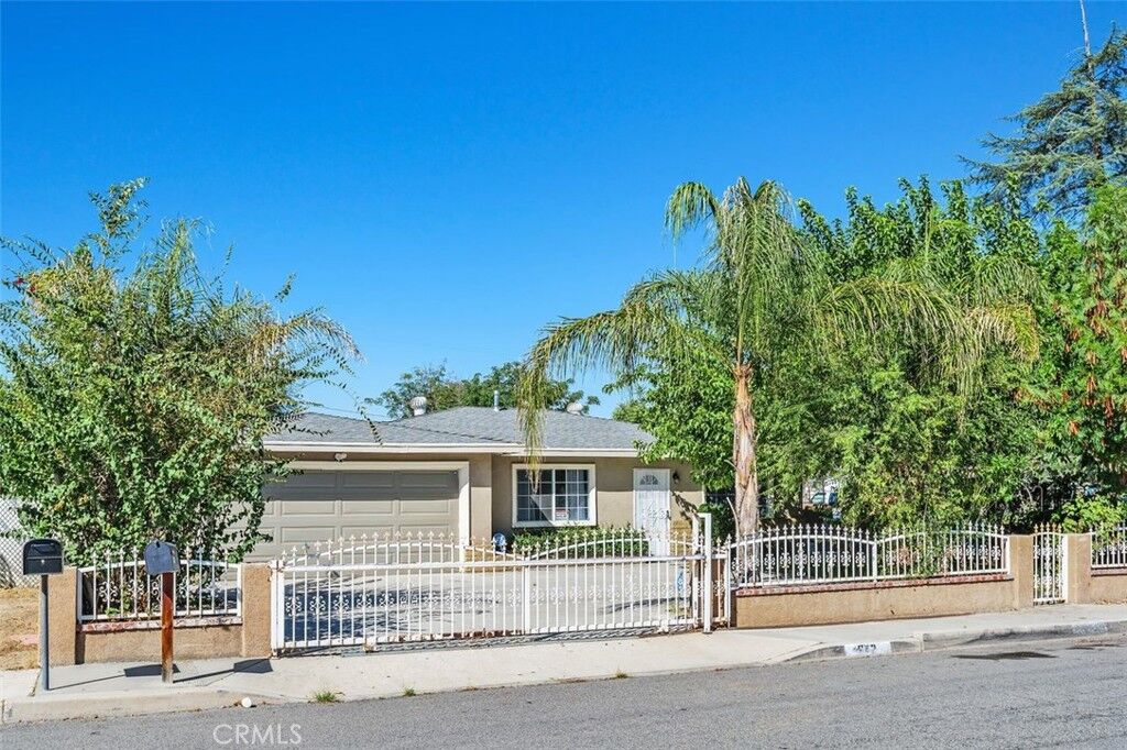 Property Photo:  642 S Rosario Avenue  CA 92583 