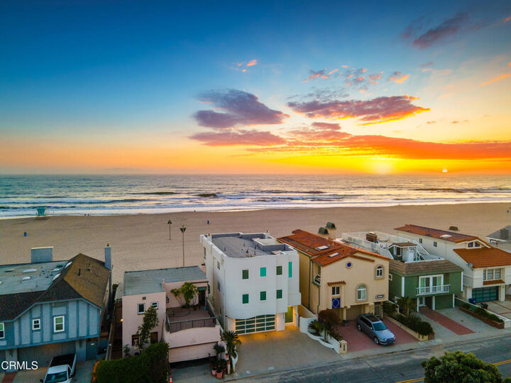 Property Photo:  4015 Ocean Drive  CA 93035 