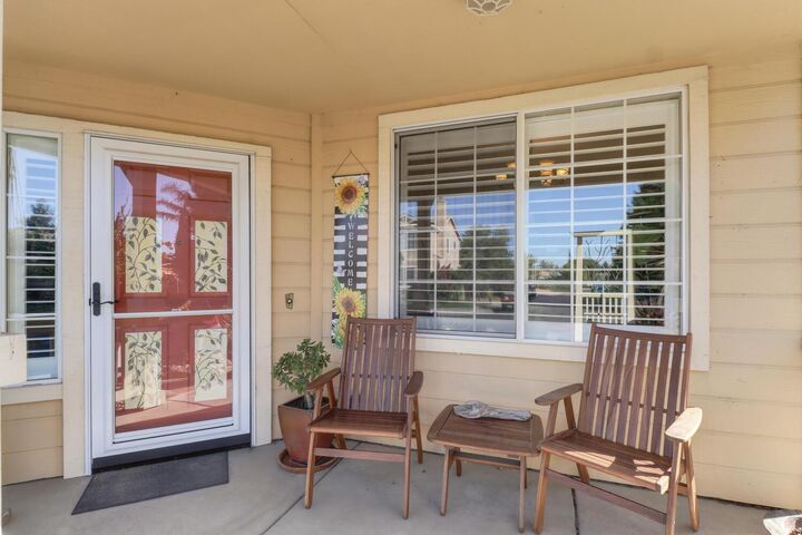 Property Photo: 976 Huston Circle CA 95776