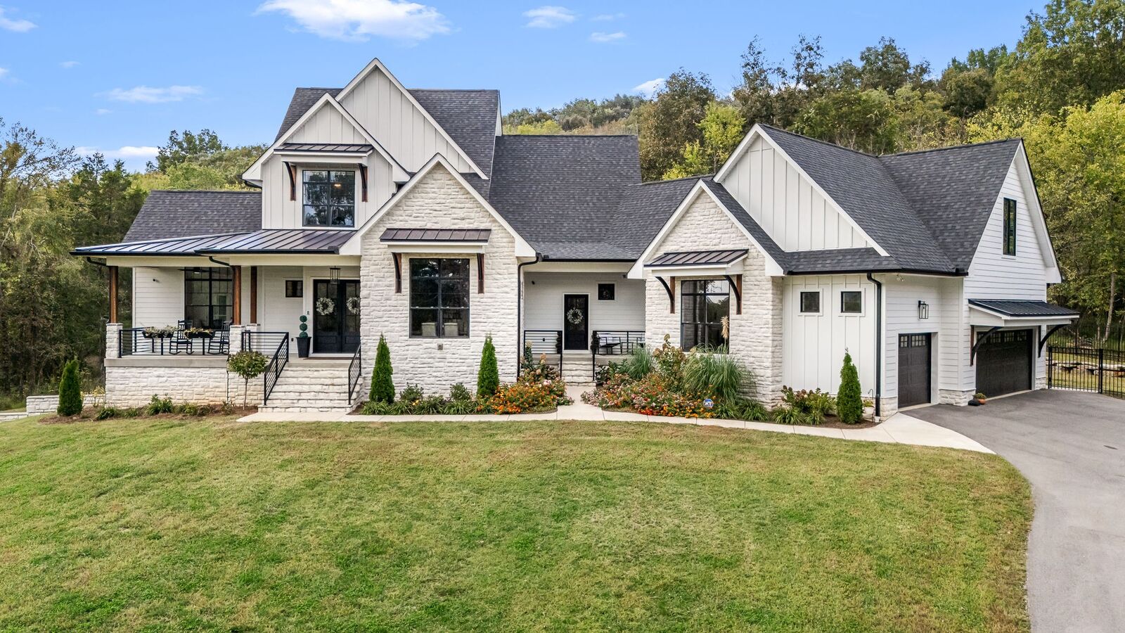 Property Photo:  1425 Fuston Hollow Rd  TN 37016 