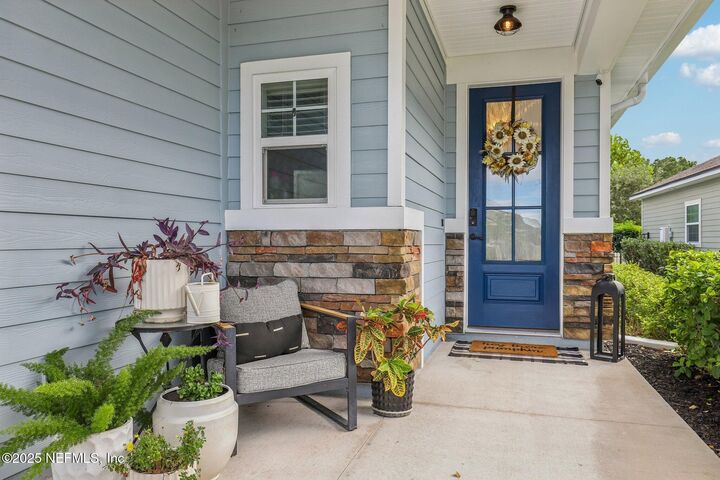 Property Photo:  199 Foxcross Avenue  FL 32092 