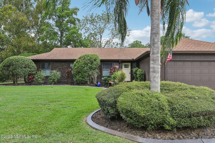 Property Photo:  10858 Mandarin Station Drive W  FL 32257 