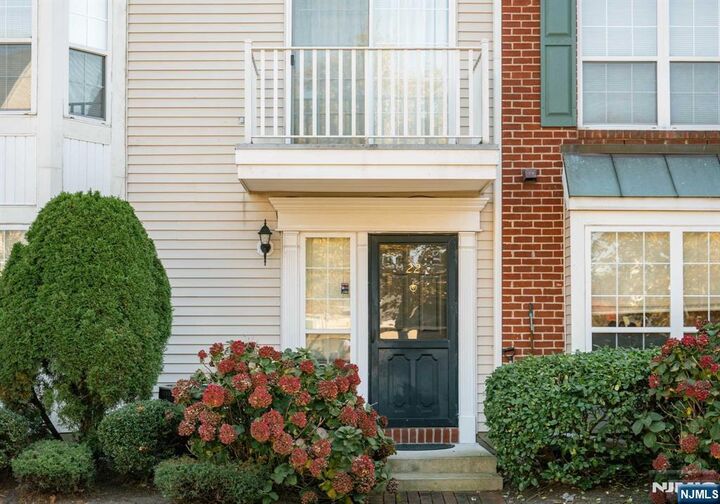 Property Photo:  22 Redwood Street  NJ 07305 