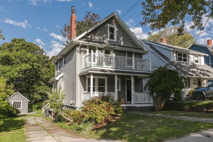 11 James Street  Dartmouth NS B2Y 1R1 photo