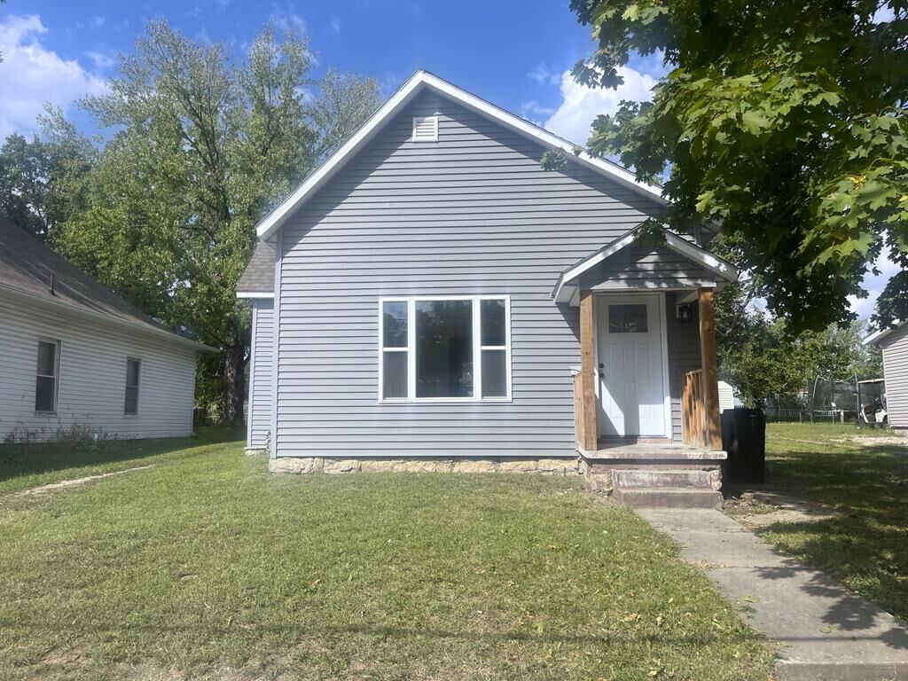 Property Photo: 1101 Cooper Street MO 64601