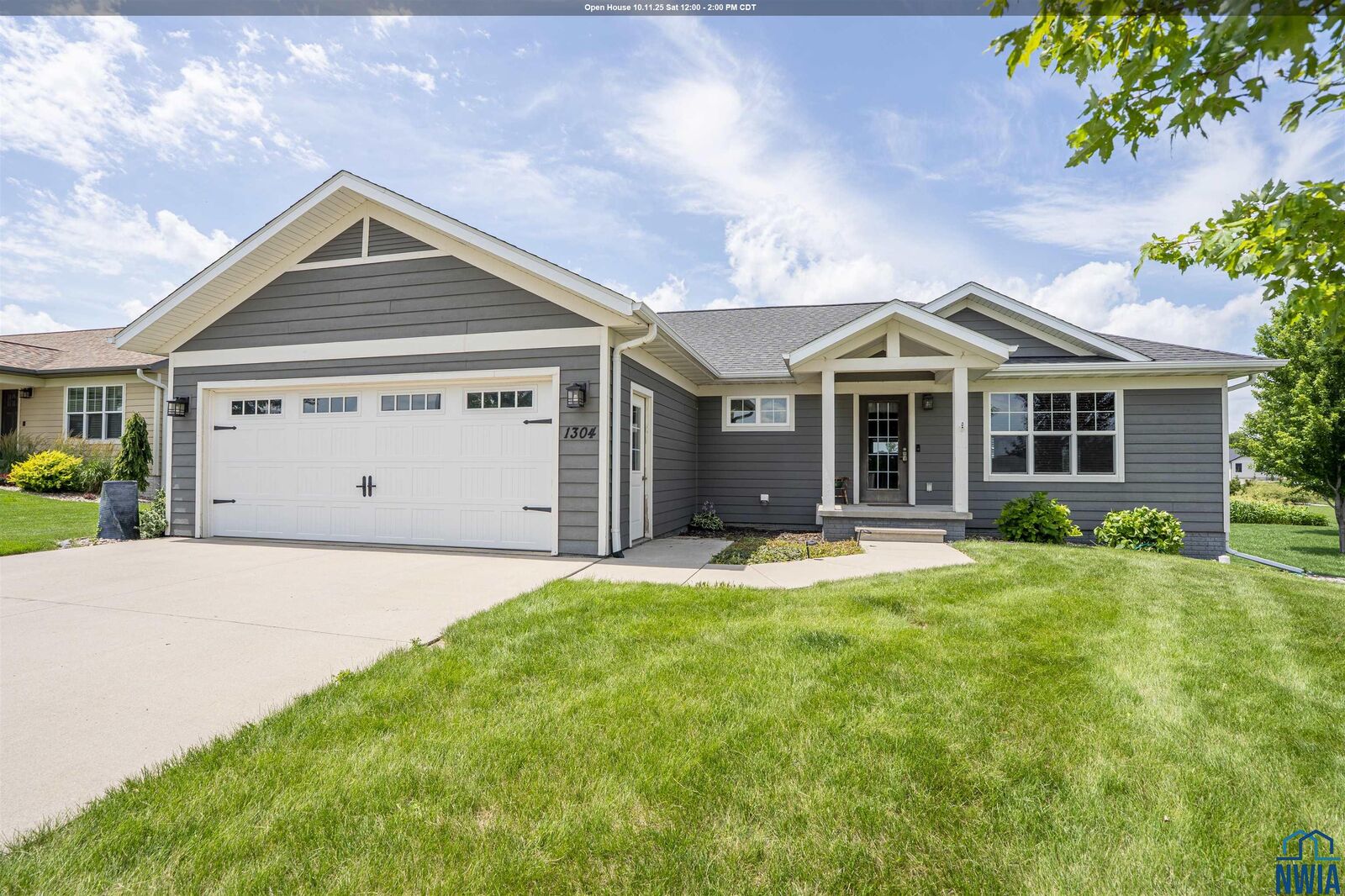 Property Photo: 1304 Olympia Place IA 51041