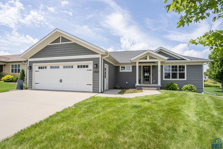 1304 Olympia Place  Orange City IA 51041 photo