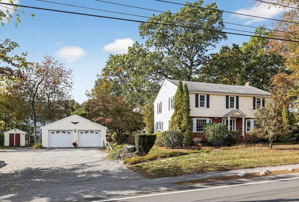 Property Photo: 77 Whipple Rd MA 01821