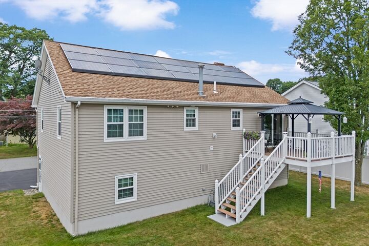 Property Photo:  3 Weisner Pkwy  MA 01844 