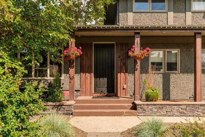 Property Photo:  410 Elbow Park Lane SW  AB T2S 2S6 