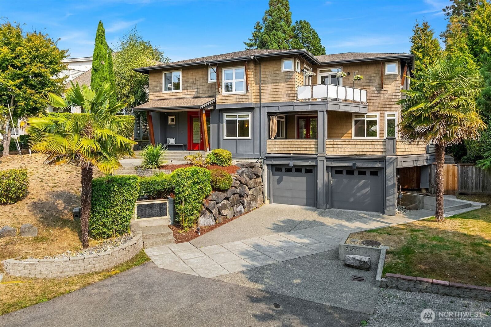 Property Photo:  2246  81st Avenue SE  WA 98040 