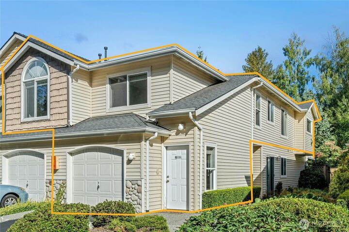 Property Photo: 725 SW 115th Street SW Bb 204 WA 98204
