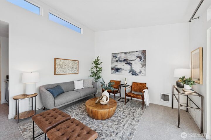 Property Photo: 510 Ward Street 401 WA 98109