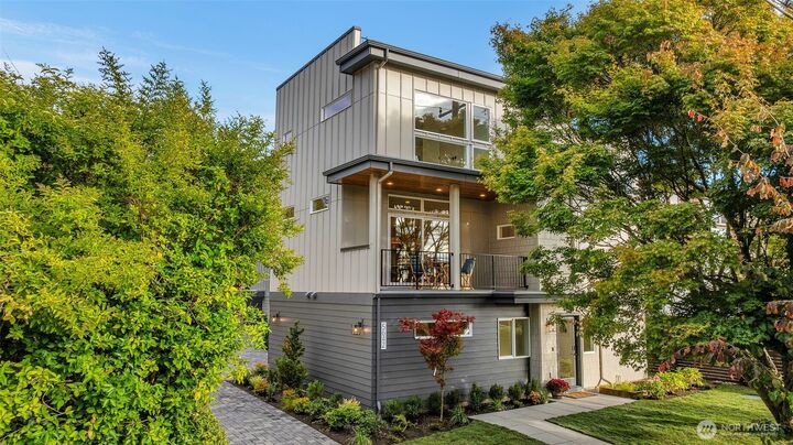 Property Photo:  5642  49th Avenue SW  WA 98136 