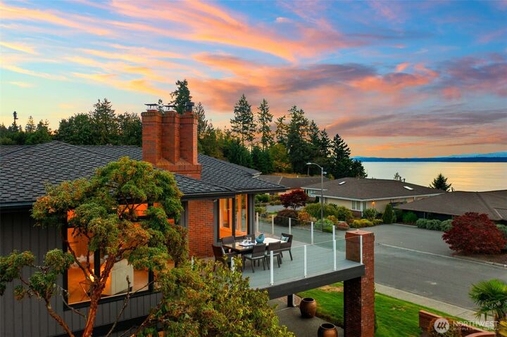 13813  68th Avenue W  Edmonds WA 98026 photo