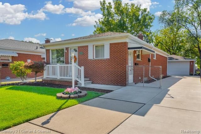 Property Photo: 489 River Court MI 48146