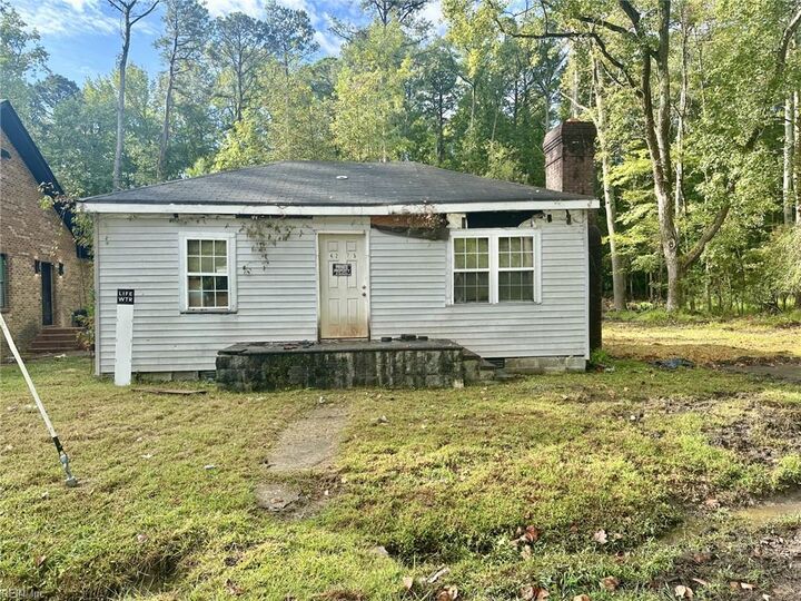 4275 Cole Ave  Suffolk VA 23435 photo