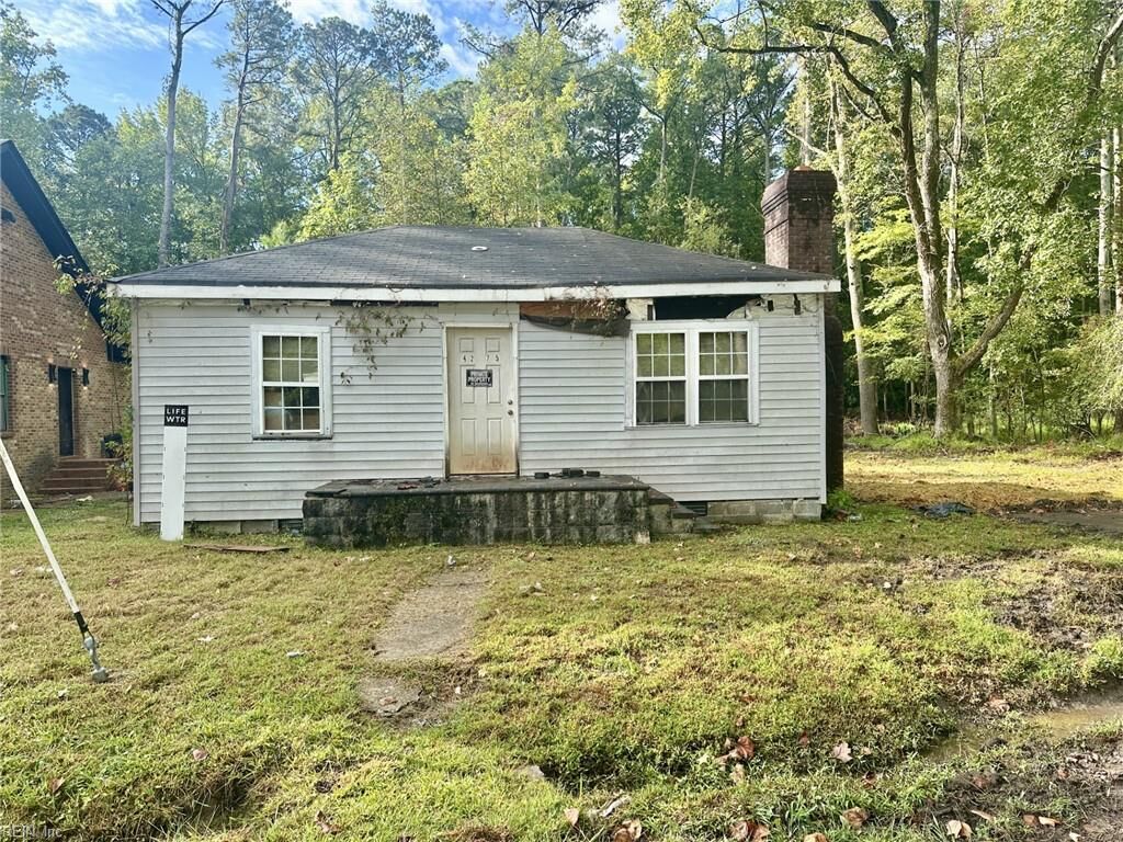 Property Photo: 4275 Cole Ave VA 23435