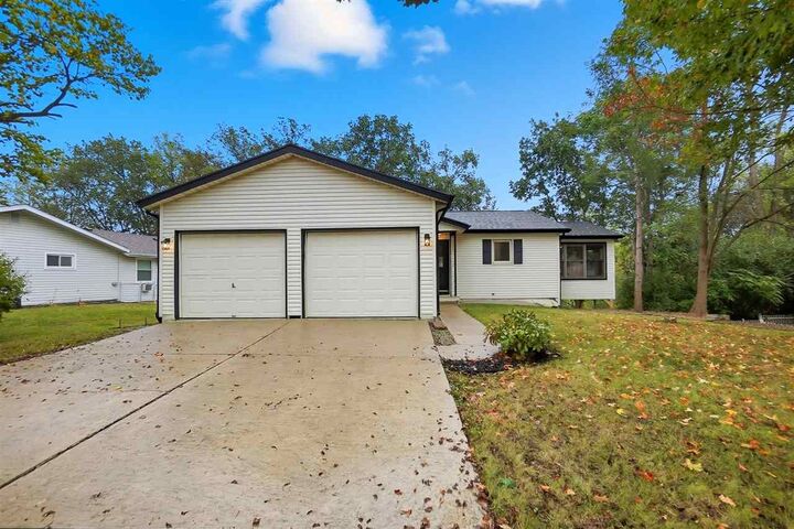 Property Photo:  1031 SW 1st Street  IN 47374 