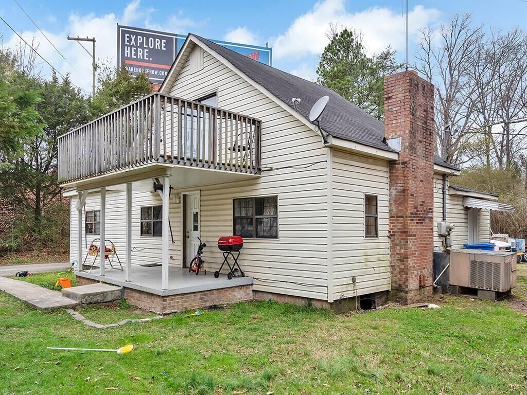 Property Photo: 8633 Hilltop Drive TN 37363