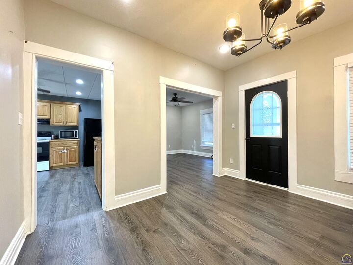Property Photo:  1103 Walnut St  KS 66088 