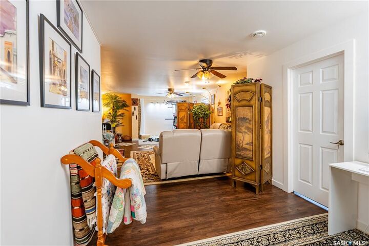 Property Photo: 2315 McClocklin Road 419 SK S7R 0K9