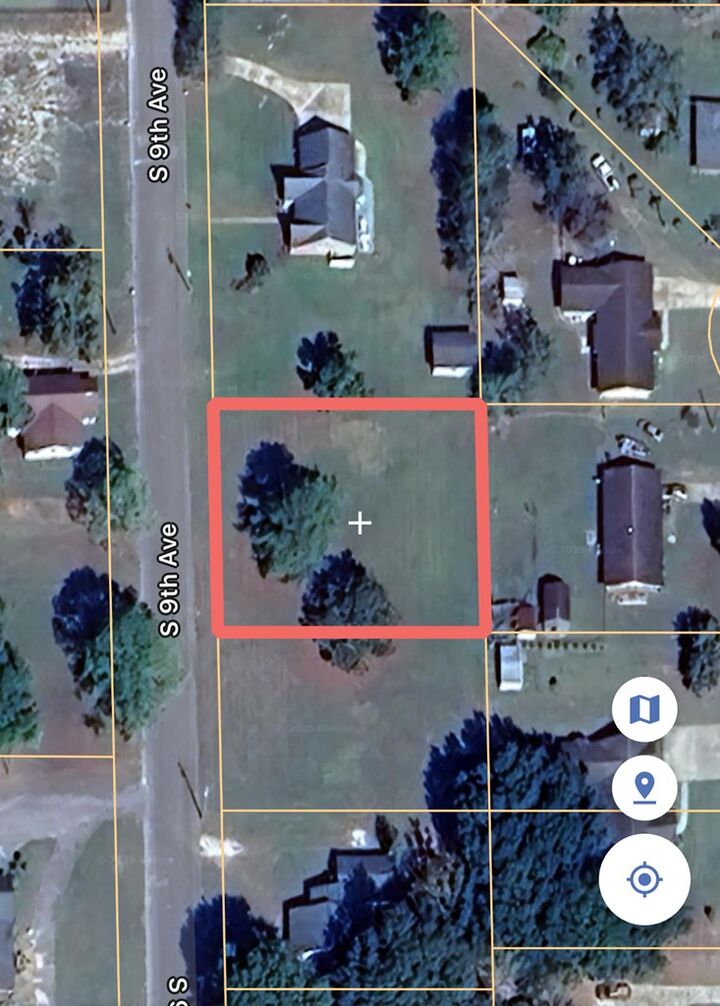Property Photo:  601-1 S 9th Ave  AL 36305 