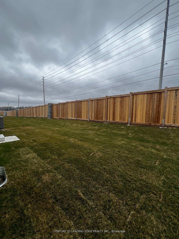 Property Photo:  77 Terravista Crescent  ON L4H 5K3 