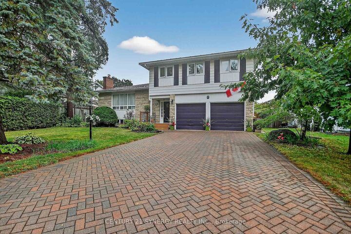 Property Photo:  7 St Remy Drive  ON K2J 1A5 