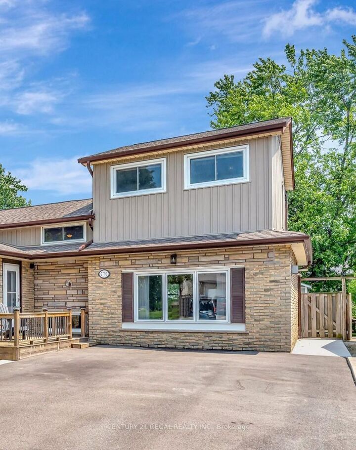 Property Photo:  770 Applewood Crescent 1  ON L9T 3C4 