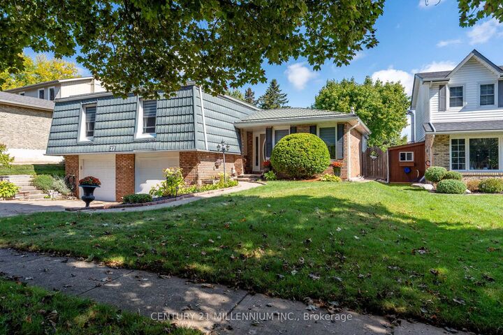 Photo de la propriété:  27 Hillside Drive  ON L7G 4W2 