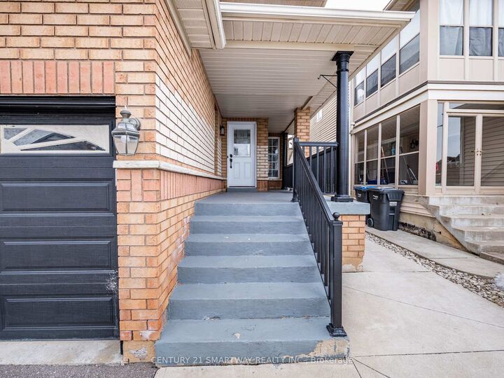 Photo de la propriété:  124 Porchlight Road  ON L6R 4R9 