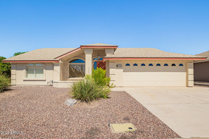 Property Photo: 11508 E Medina Avenue AZ 85209
