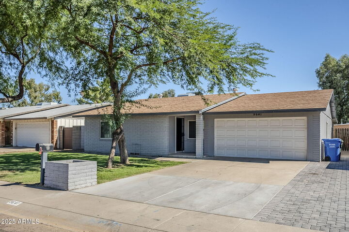 Property Photo: 9641 N 35th Lane AZ 85051