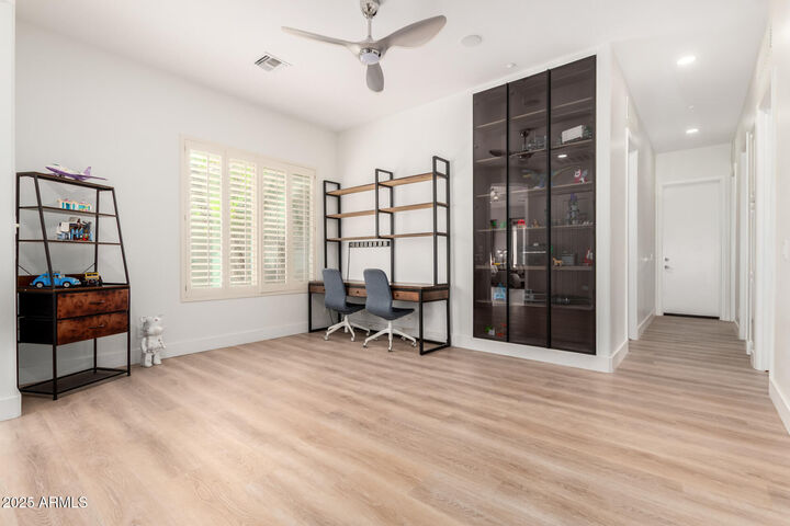 Property Photo:  11312 E Greenway Road  AZ 85255