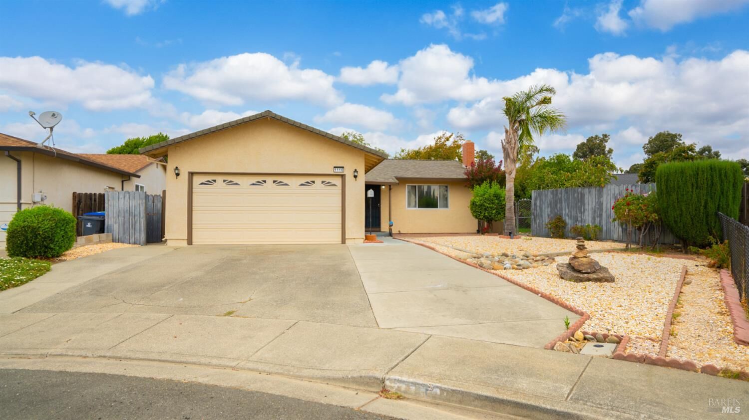 Property Photo: 1116 Gannet Court CA 94533
