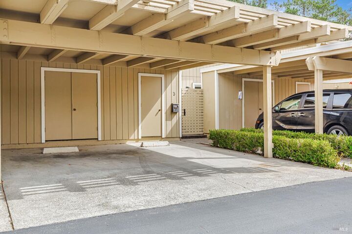 Property Photo: 3 Frost Court CA 94941