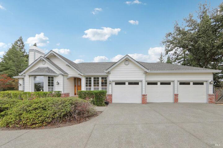 Property Photo:  498 Sierra Vista Road  CA 95401 