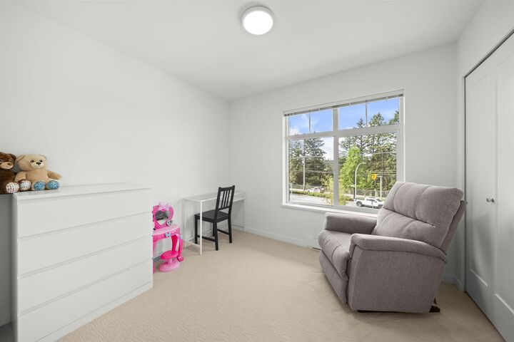 Photo de la propriété: 15235 Sitka Drive 150 BC V3S 0A9