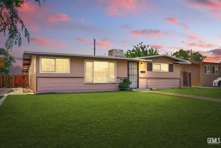 2804 Haley Street  Bakersfield CA 93305 photo