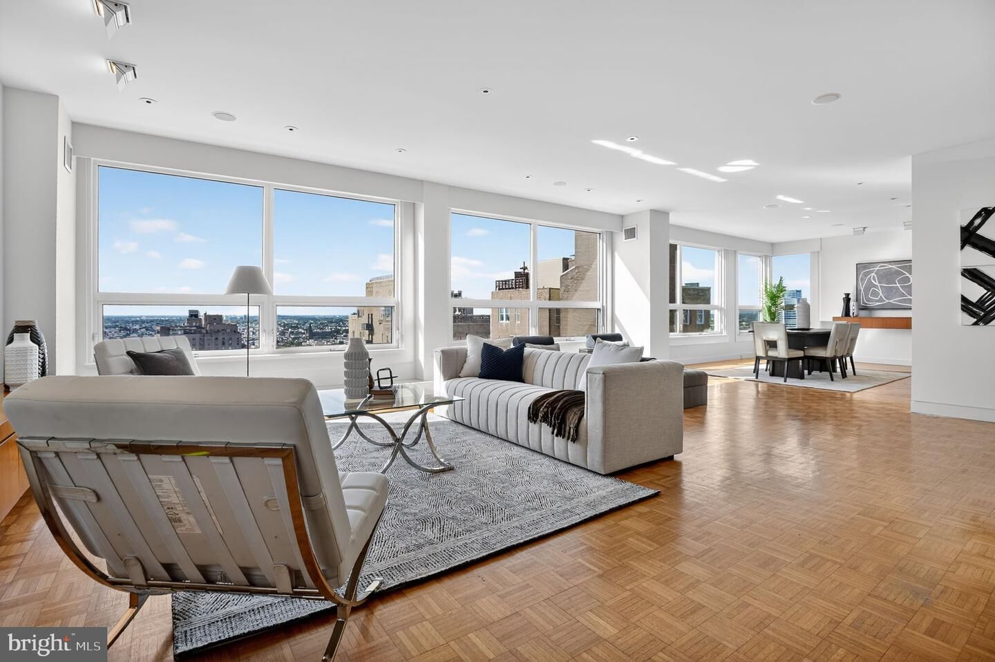 Property Photo:  1820 Rittenhouse Square 1802  PA 19103 