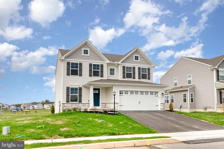 Property Photo:  5 Garner Lane  PA 17015