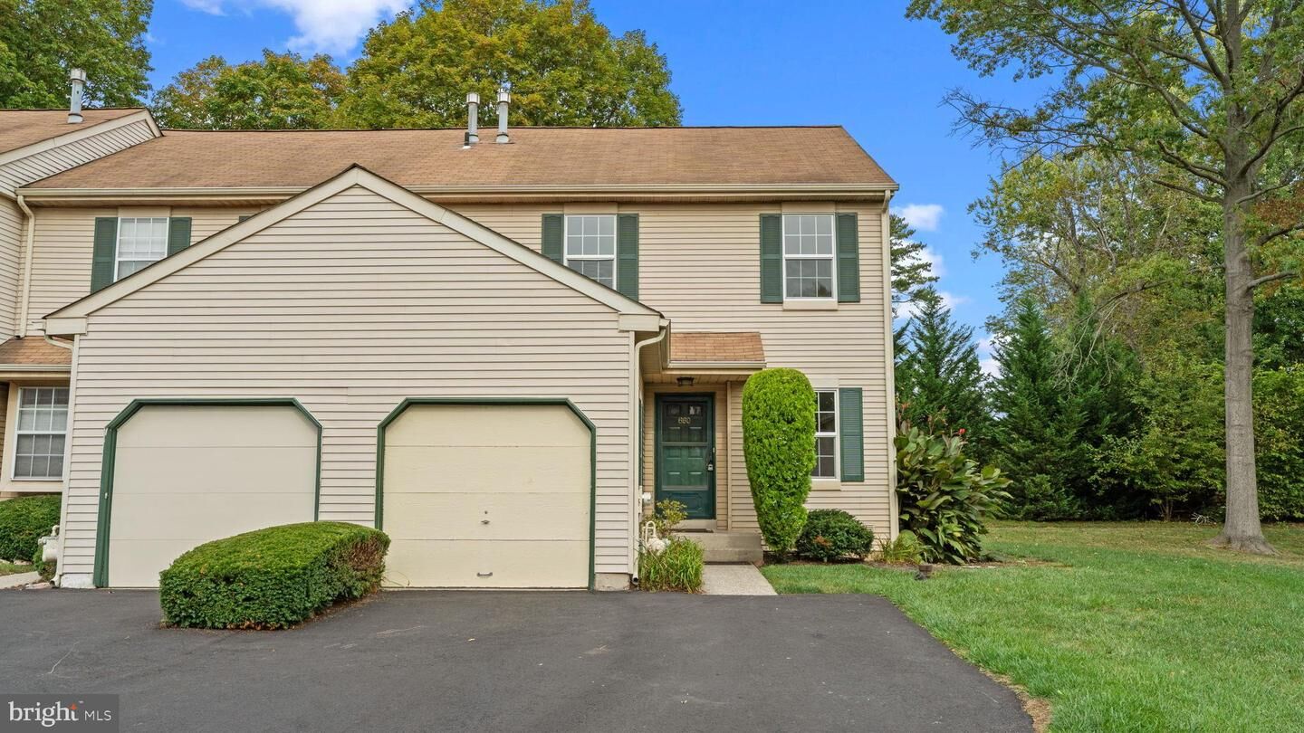 Property Photo:  660 Bayberry Lane  PA 19067 