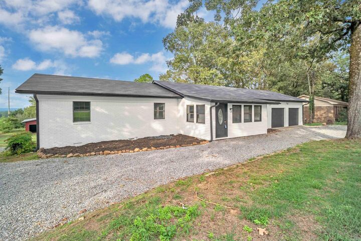 Property Photo: 65 Pinter Lane AR 72110