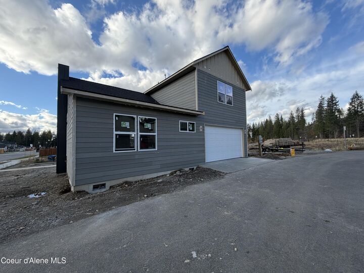 Property Photo: 469 E Penstemon Rd ID 83835