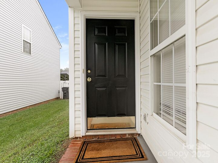 Property Photo:  3231 Richway Court  NC 28216 