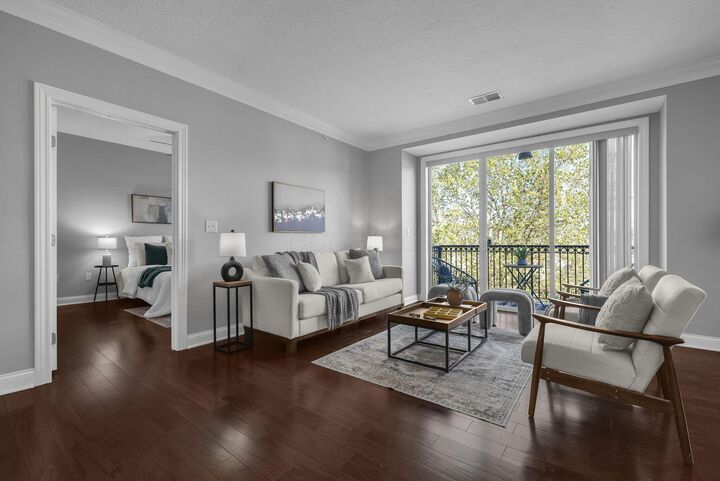 539 W 1st Avenue  Columbus OH 43215 photo