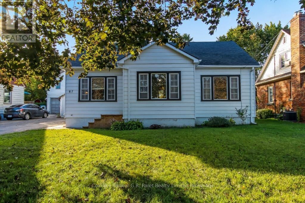Property Photo: 87 Vienna Road ON N4G 3C9