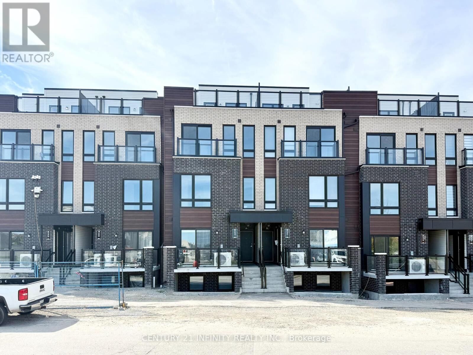 Property Photo:  10 Liben Way 26  ON M1B 0E8 